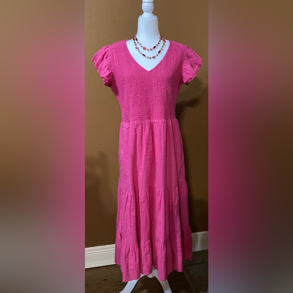 NWOT Chelsea and Theadore smock dress in size large